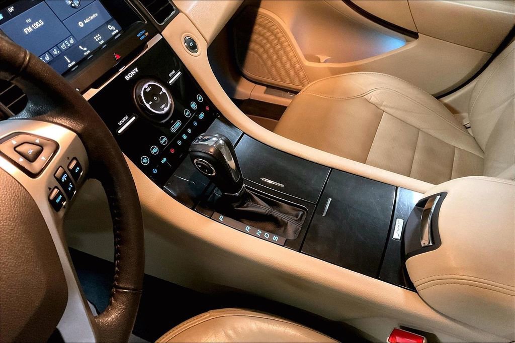 Certified 2017 Ford Taurus Limited image 16