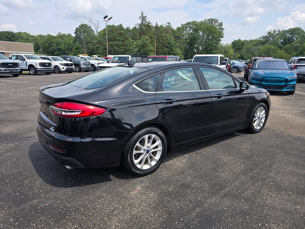 Certified 2020 Ford Fusion SE FWD image 5