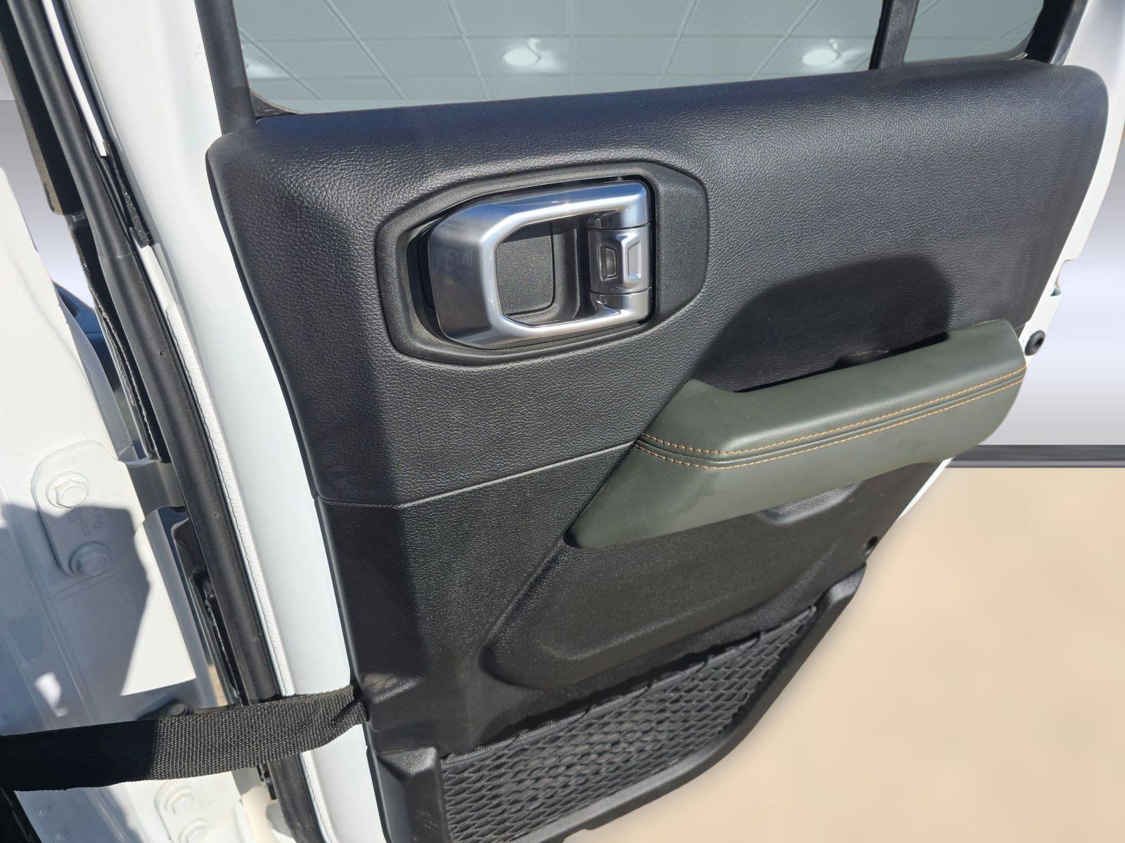 Used 2025 Jeep Gladiator Mojave image 26