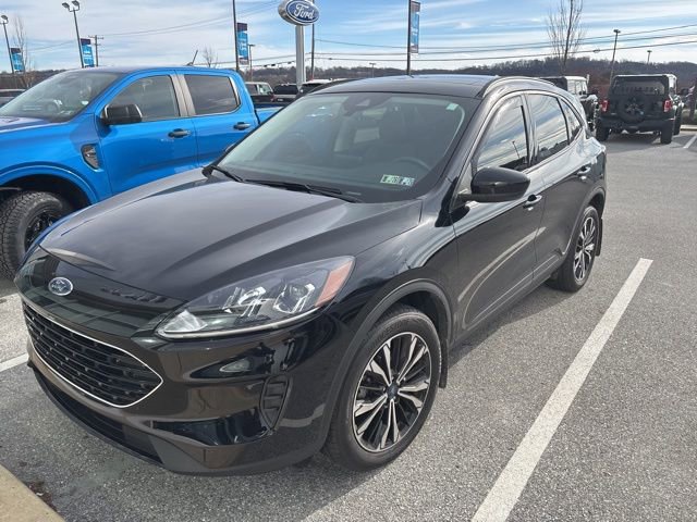 Certified 2022 Ford Escape SE w/ SE Sport Appearance Package image 15