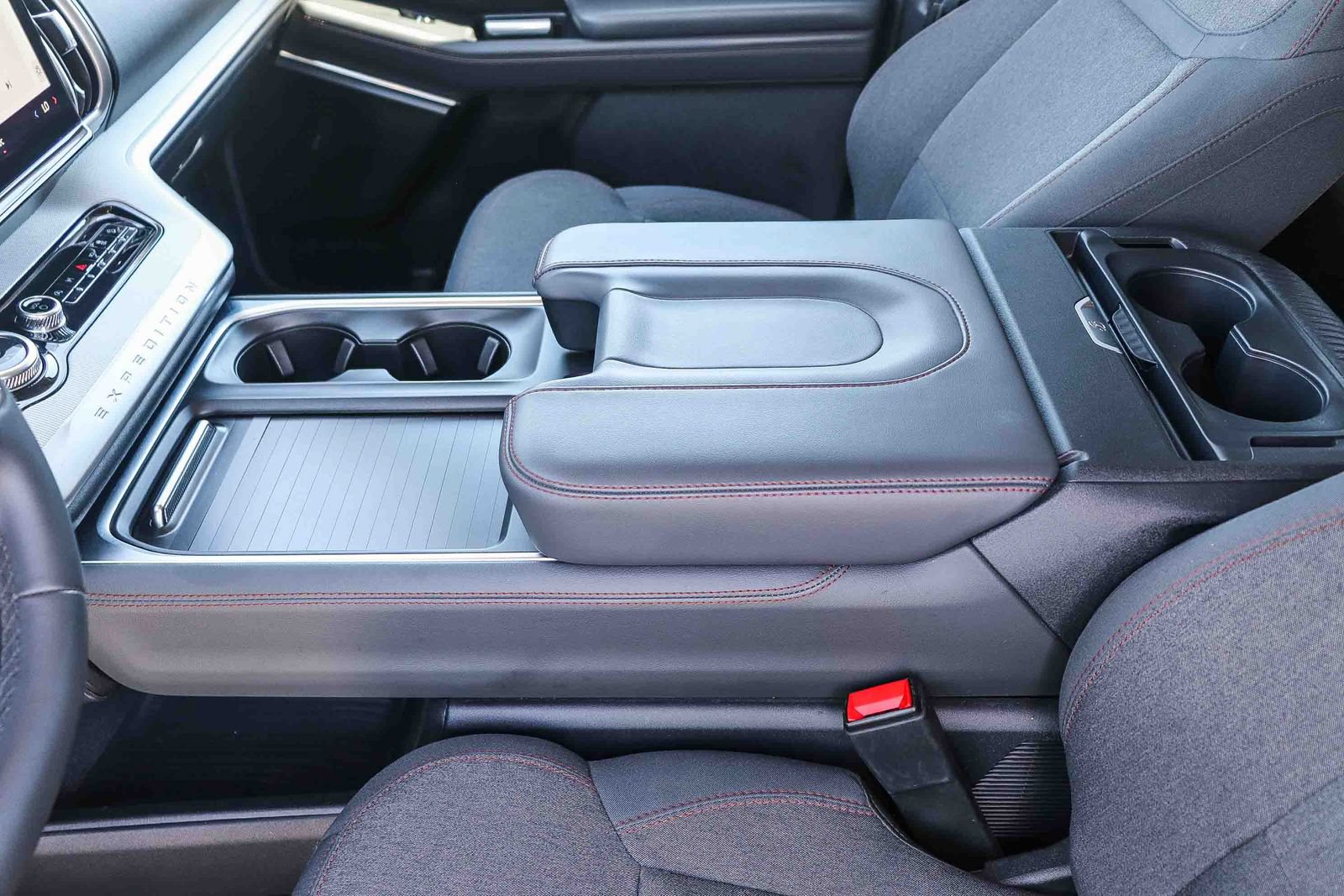 Certified 2025 Ford Expedition Active AWD/4WD image 19