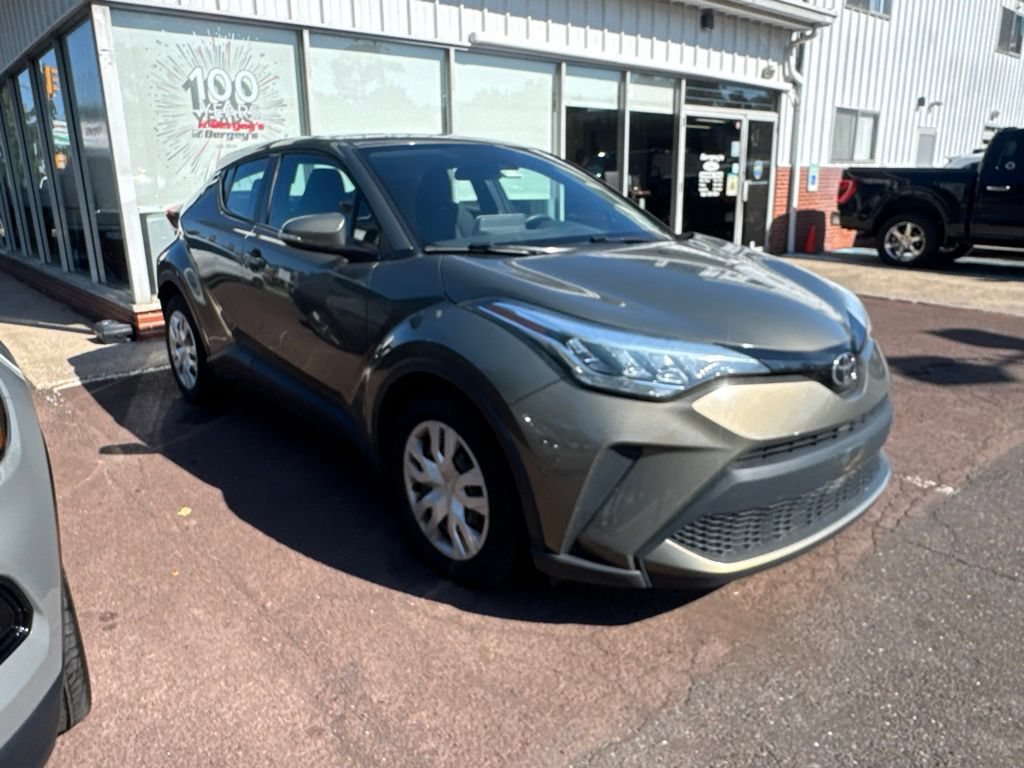 Used 2021 Toyota C-HR LE FWD image 3