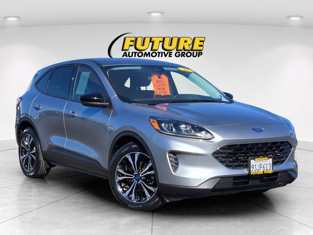 Certified 2022 Ford Escape SE w/ SE Sport Appearance Package FWD image 1