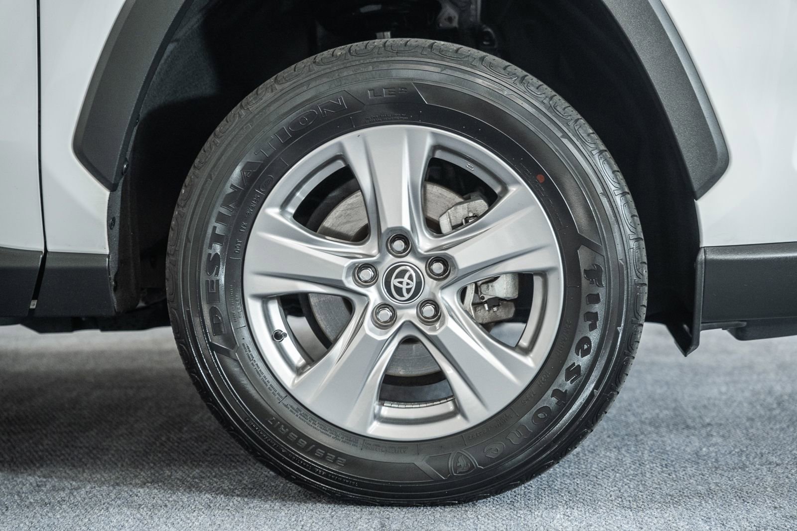 Used 2024 Toyota RAV4 XLE w/ Convenience Package image 19