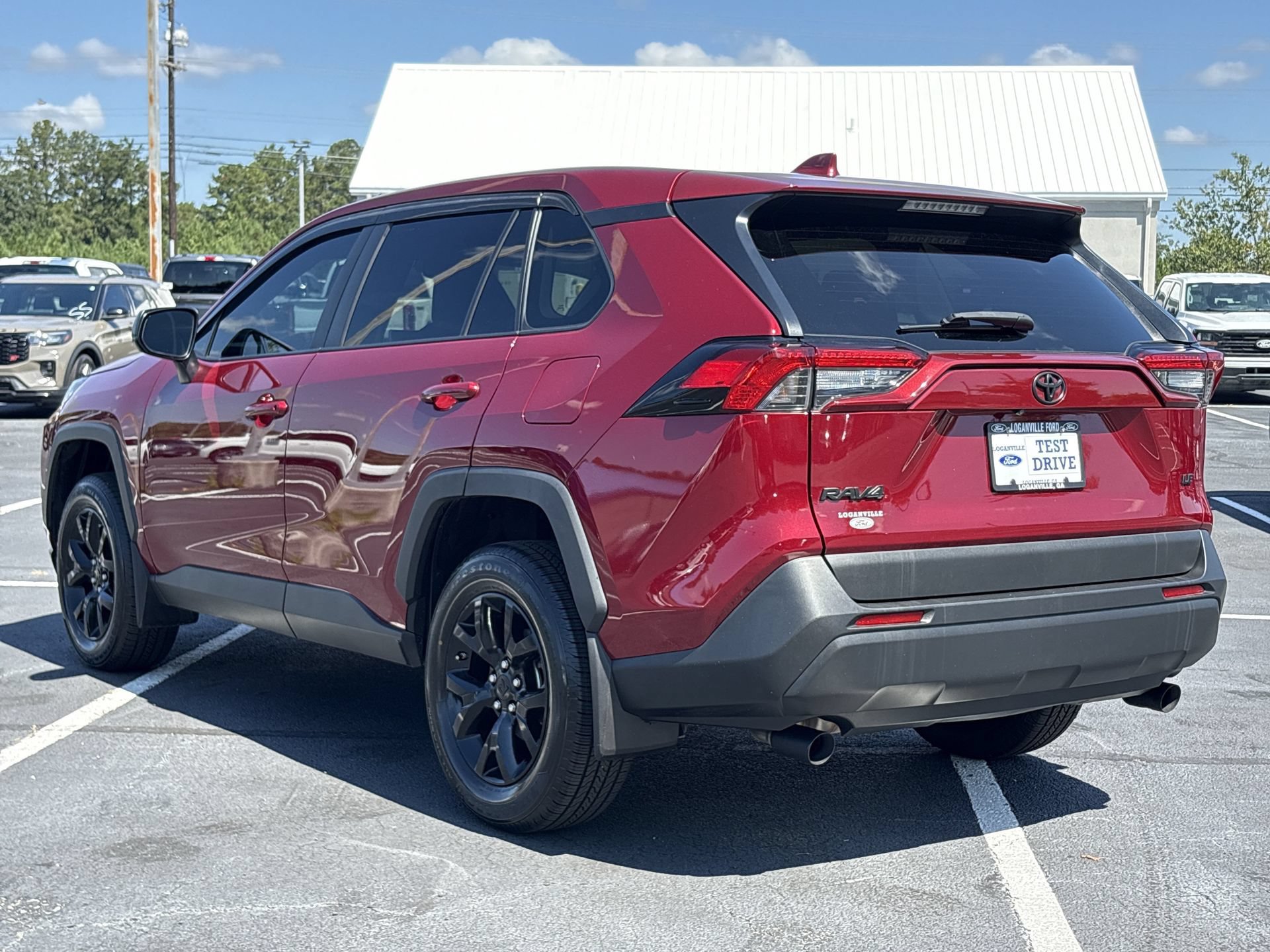 Used 2024 Toyota RAV4 LE FWD image 18