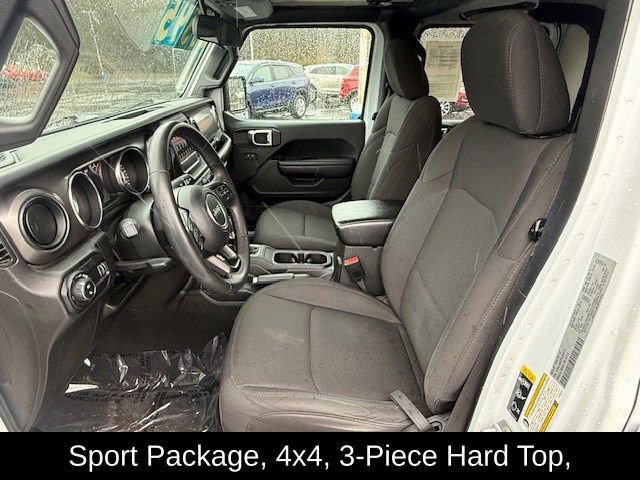Used 2023 Jeep Gladiator Sport AWD/4WD image 13