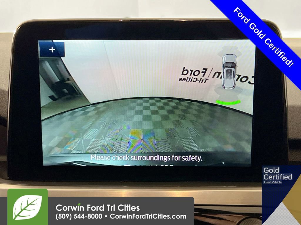 Certified 2022 Ford Escape Titanium w/ Class II Trailer Tow Package image 21