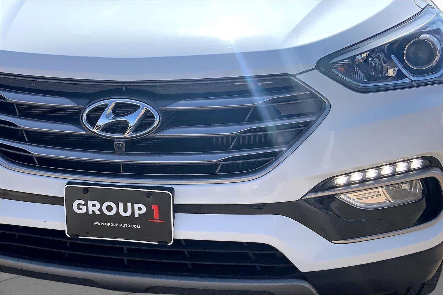Used 2017 Hyundai Santa Fe Sport FWD image 30
