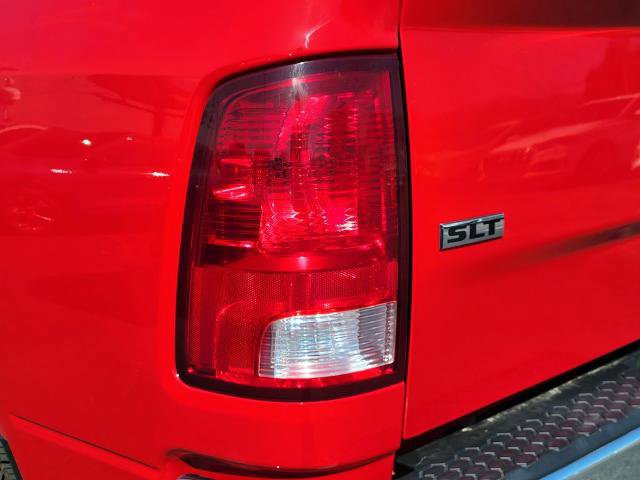 Used 2022 RAM 1500 Classic SLT image 11