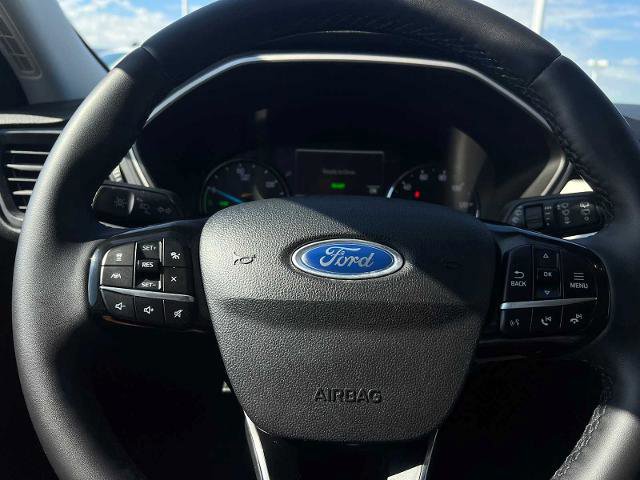 Certified 2021 Ford Escape SE w/ SE Sport Appearance Package image 13