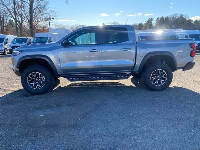 Used 2024 Chevrolet Colorado ZR2 w/ ZR2 Convenience Package III image 4