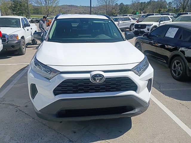 Used 2021 Toyota RAV4 LE video 2