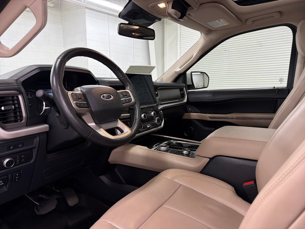 Certified 2022 Ford Expedition XLT AWD/4WD image 6