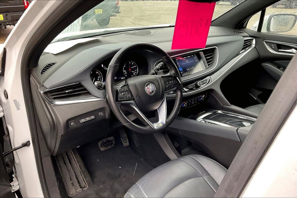 Used 2024 Buick Enclave Premium AWD/4WD image 7