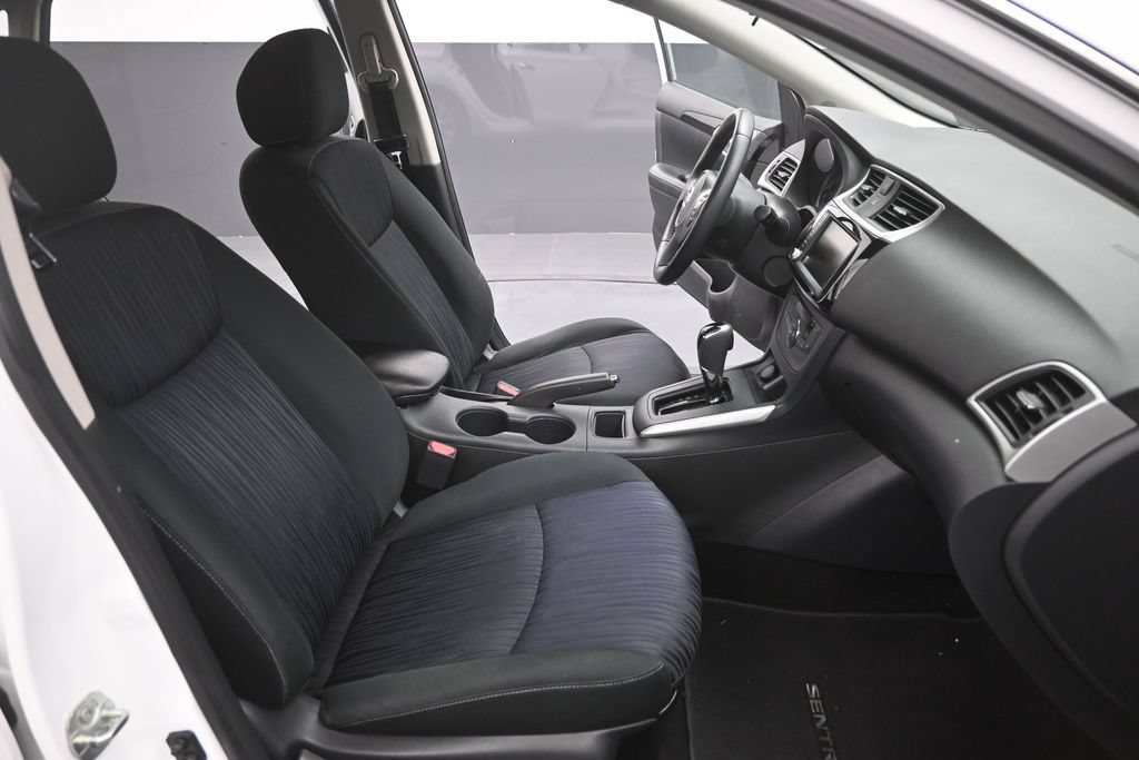 Used 2019 Nissan Sentra SV FWD image 12