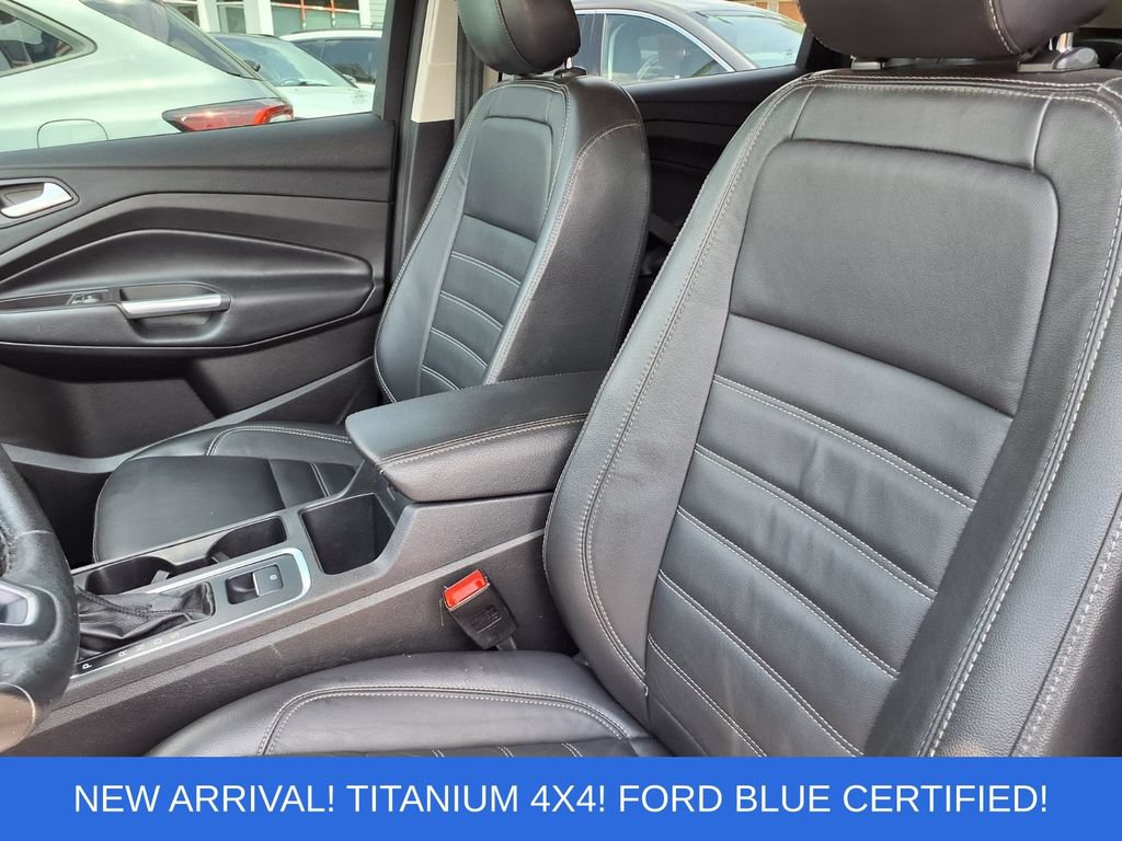Certified 2019 Ford Escape Titanium AWD/4WD image 3
