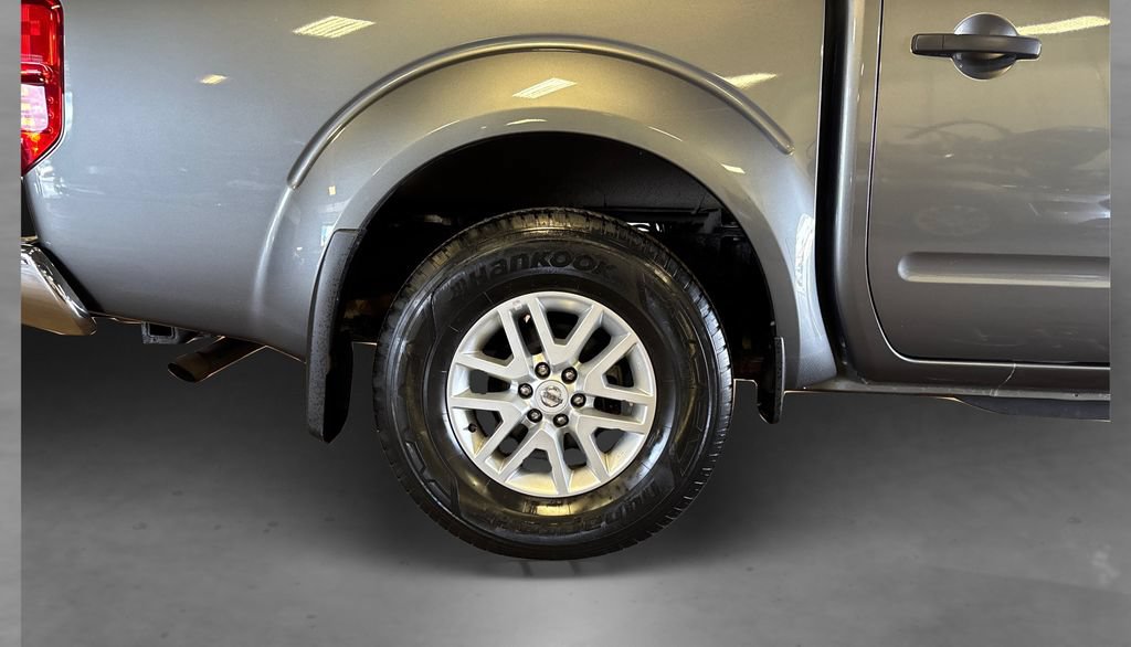 Used 2020 Nissan Frontier SV RWD image 20