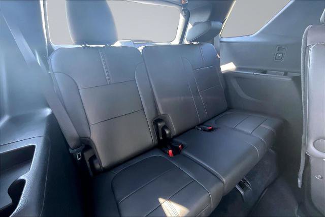Used 2022 Chevrolet Traverse RS AWD/4WD image 28