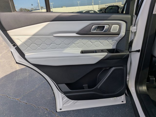 Certified 2025 Ford Explorer Platinum w/ Ultimate Package AWD/4WD image 26