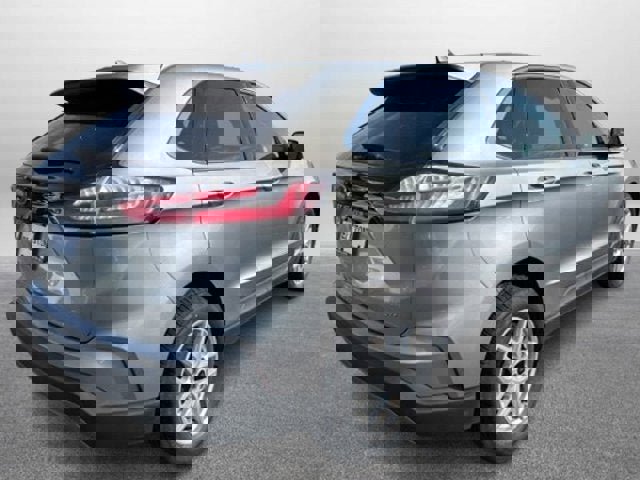 Certified 2024 Ford Edge SEL image 3