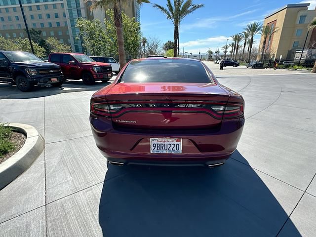 Used 2019 Dodge Charger SXT image 4