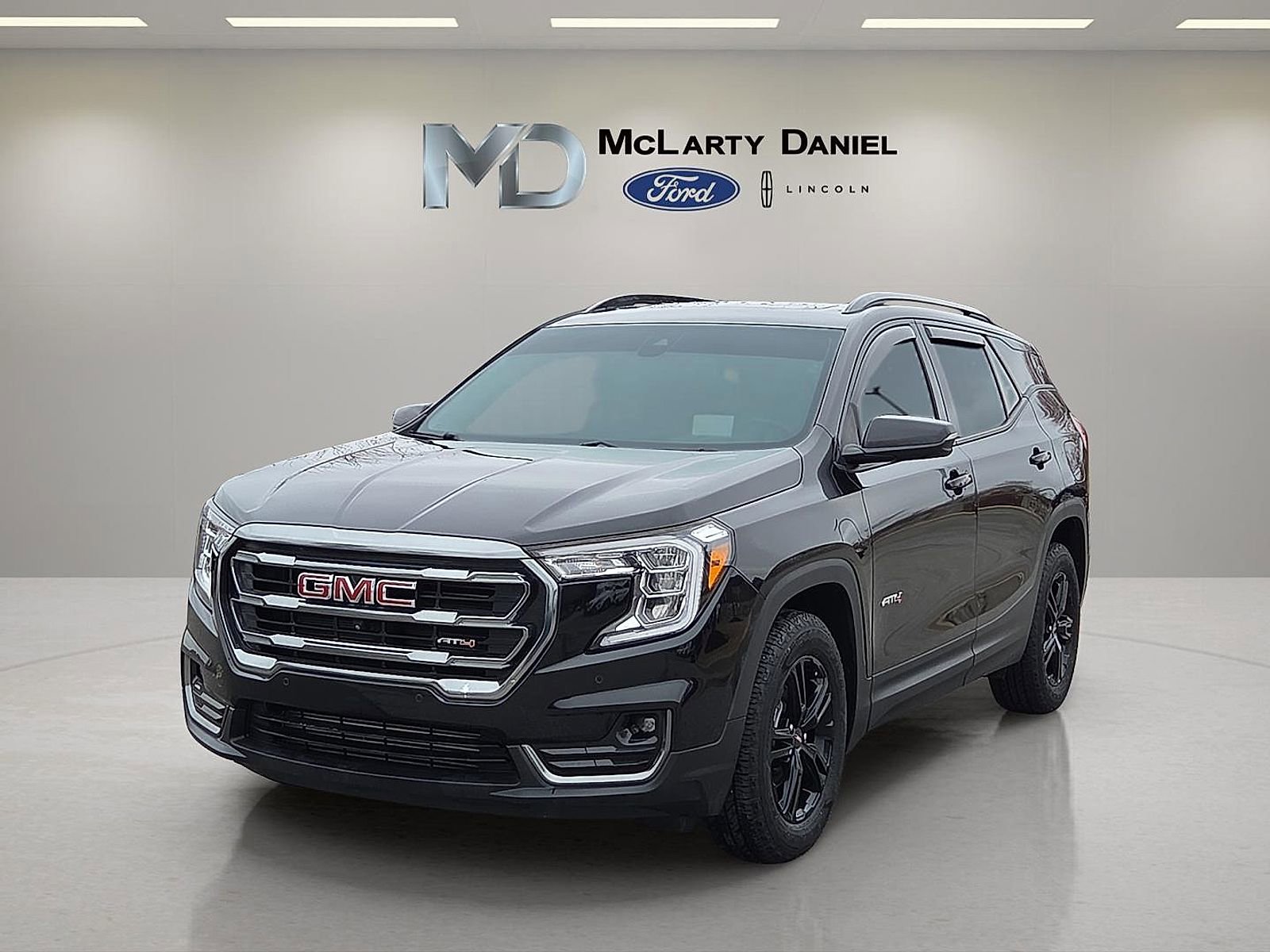 Used 2024 GMC Terrain AT4 w/ Tech Package image 2