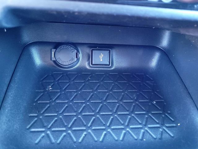 Used 2020 Toyota RAV4 XLE w/ All Weather Liner Package FWD image 16