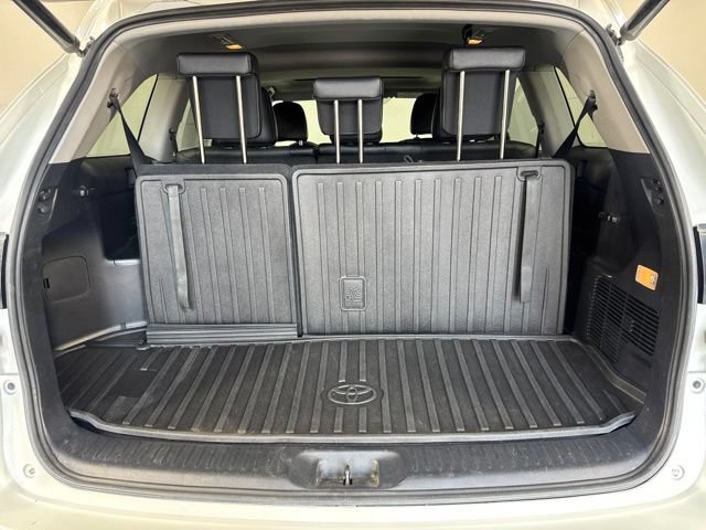 Used 2019 Toyota Highlander Limited AWD/4WD image 22