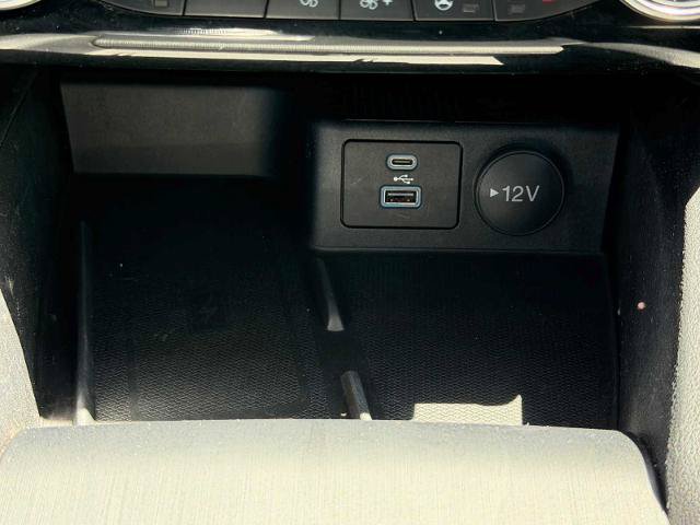 Certified 2022 Ford Escape SEL w/ SEL Stealth AWD Package image 17