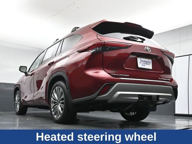 Used 2025 Toyota Highlander Platinum AWD/4WD image 33