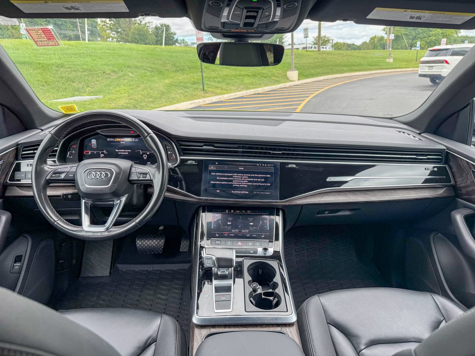 Used 2021 Audi Q8 Premium w/ Black Optic Package AWD/4WD image 20