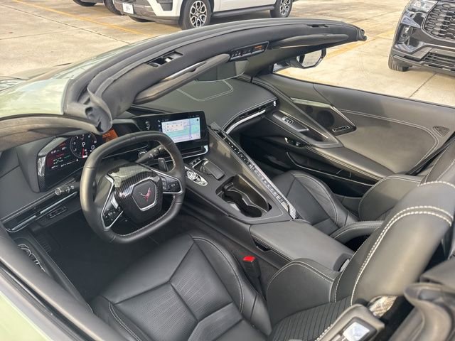 Used 2024 Chevrolet Corvette Stingray Preferred Conv w/ Z51 Performance Package RWD image 2
