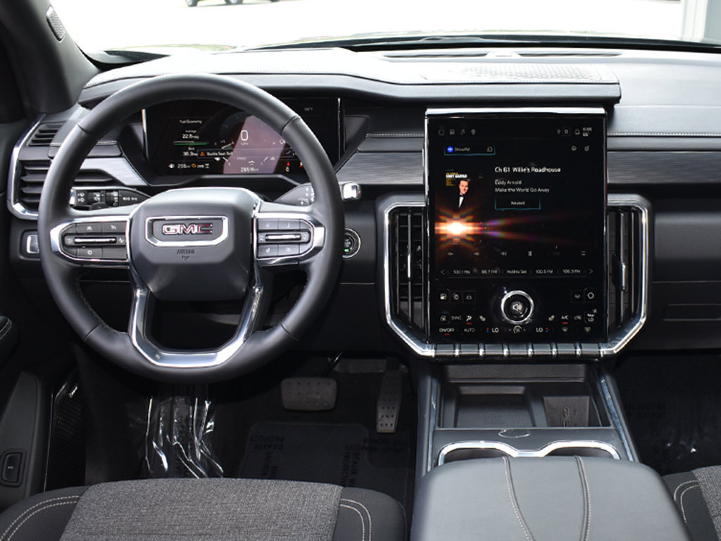 Used 2025 GMC Acadia Elevation AWD/4WD image 17