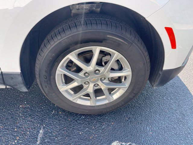 Used 2024 Chevrolet Equinox LT AWD/4WD image 10