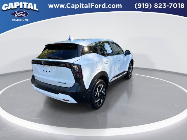 Used 2025 Nissan Kicks SV FWD image 8
