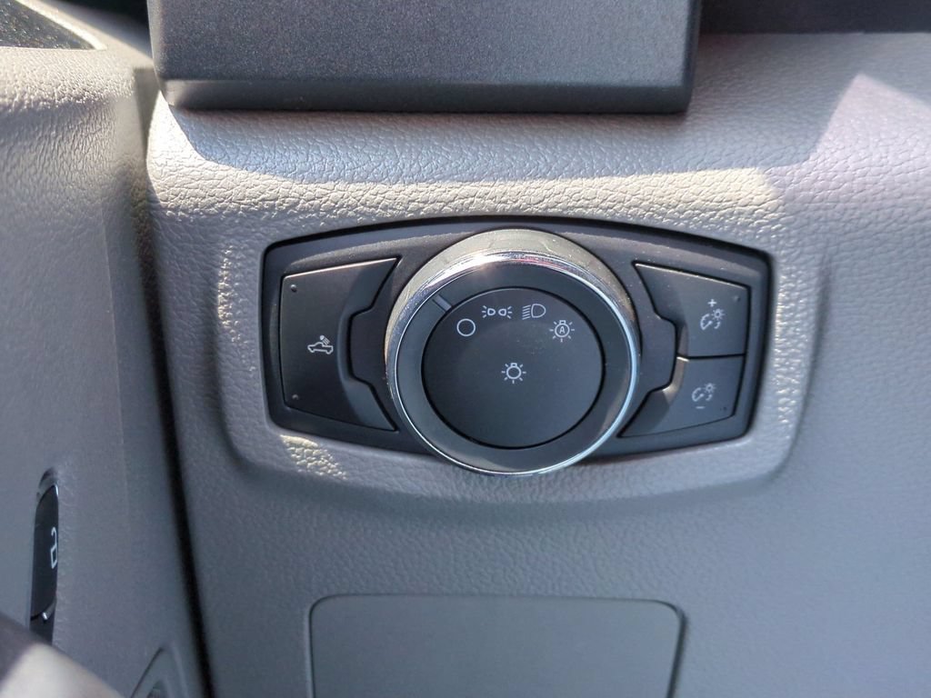 Certified 2019 Ford F250 XL w/ STX Appearance Package AWD/4WD image 14