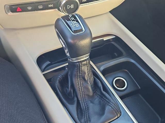 Used 2019 Volvo S60 T6 Momentum w/ Multimedia Package image 31