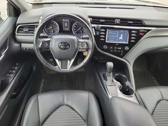 Used 2020 Toyota Camry SE FWD image 21