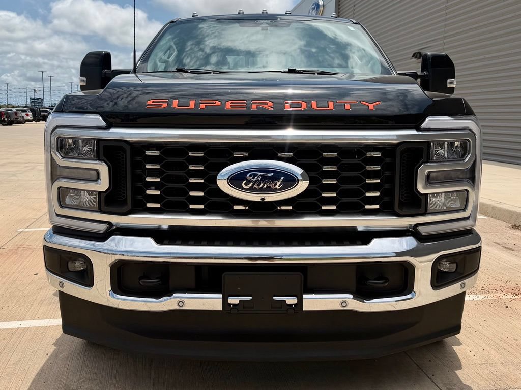Certified 2026 Ford F350 Lariat w/ Lariat Ultimate Package AWD/4WD image 4