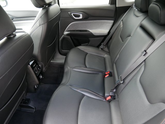 Used 2022 Jeep Compass Latitude AWD/4WD image 12