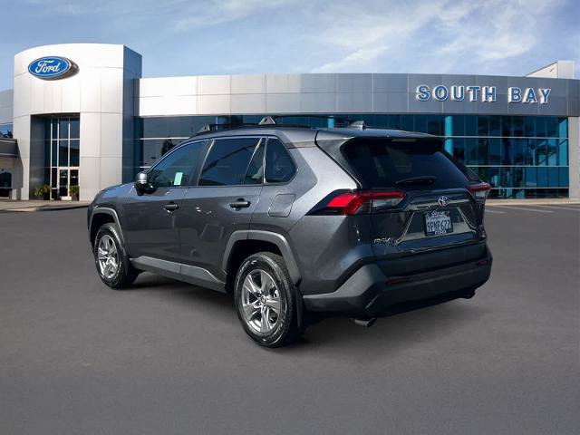 Used 2024 Toyota RAV4 XLE w/ Convenience Package FWD image 3