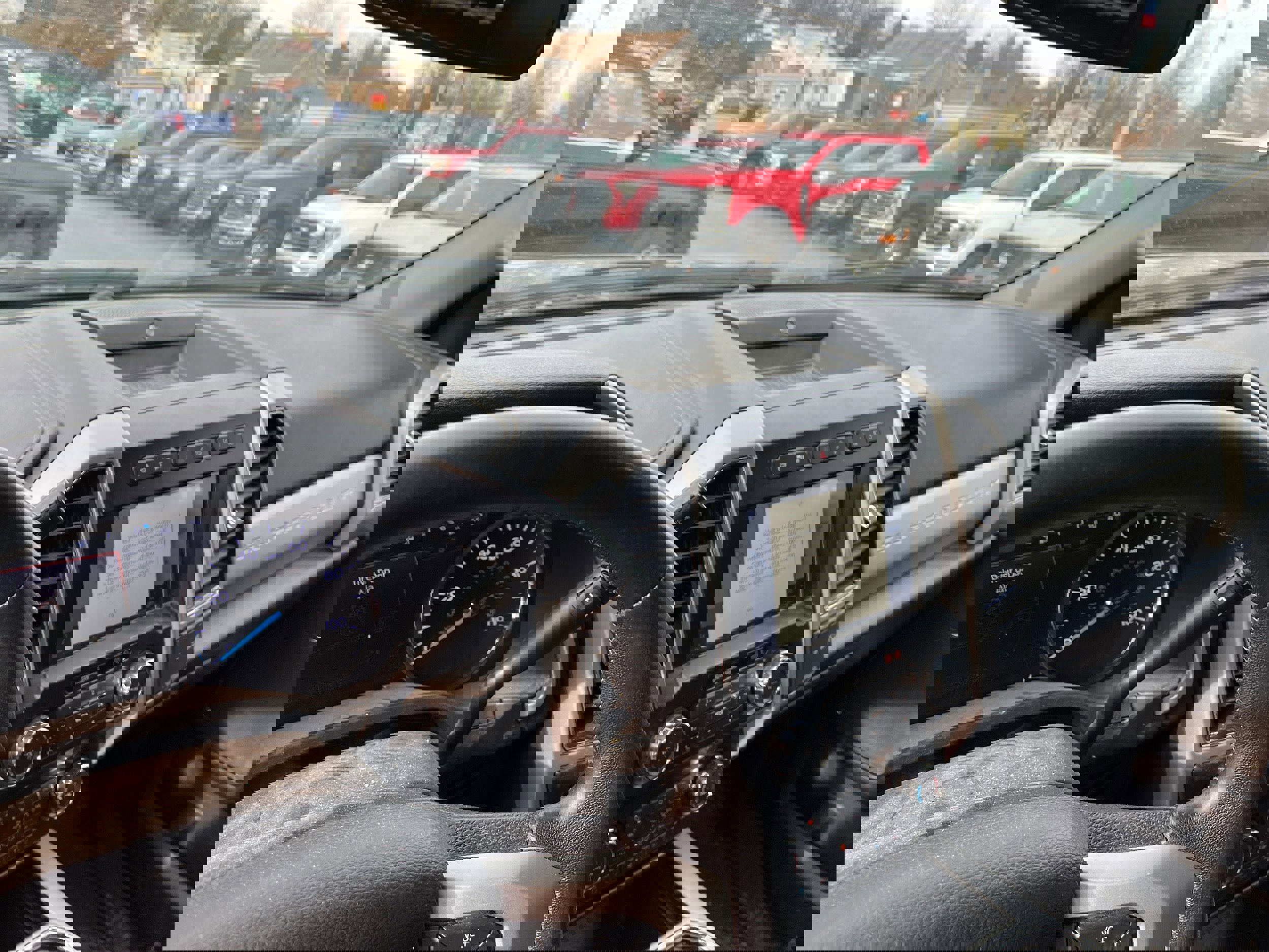 Certified 2020 Ford F350 Lariat image 8