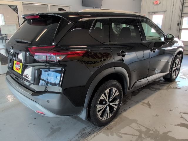 Used 2021 Nissan Rogue SV image 6