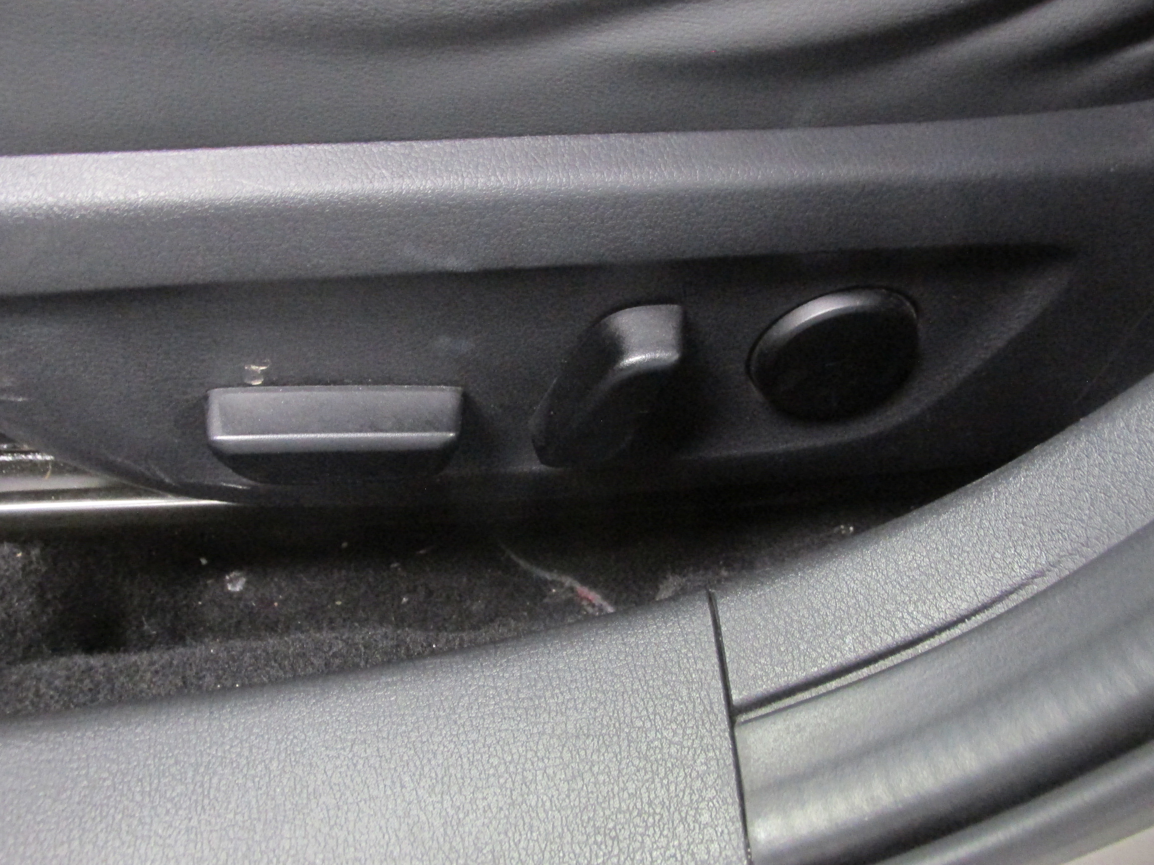 Used 2024 MAZDA MAZDA3 s image 27