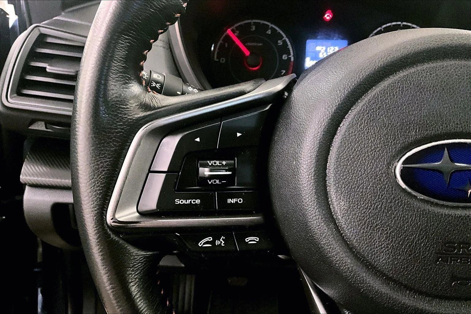 Used 2018 Subaru Crosstrek 2.0i Premium image 17