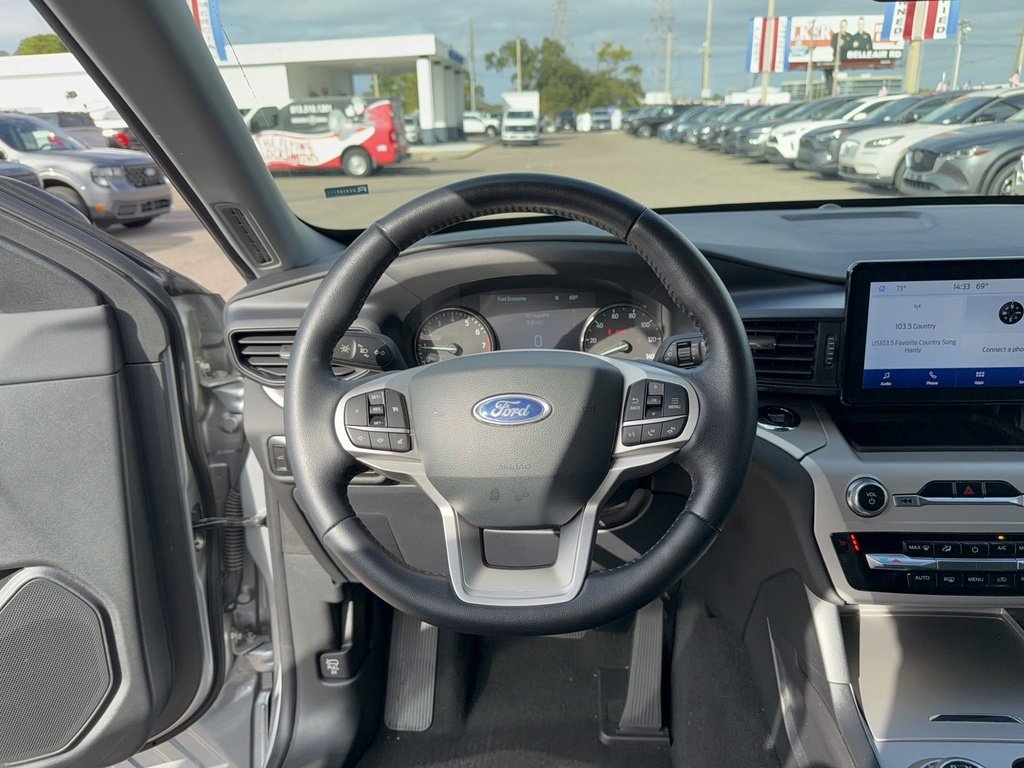 Certified 2023 Ford Explorer XLT image 30