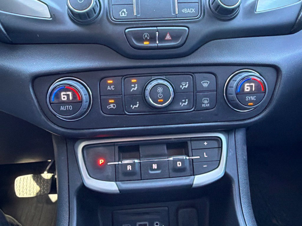 Used 2022 GMC Terrain SLT w/ Elevation Edition FWD image 44
