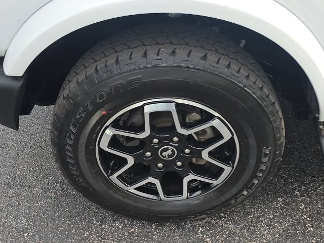 Certified 2025 Ford Bronco Outer Banks AWD/4WD image 11