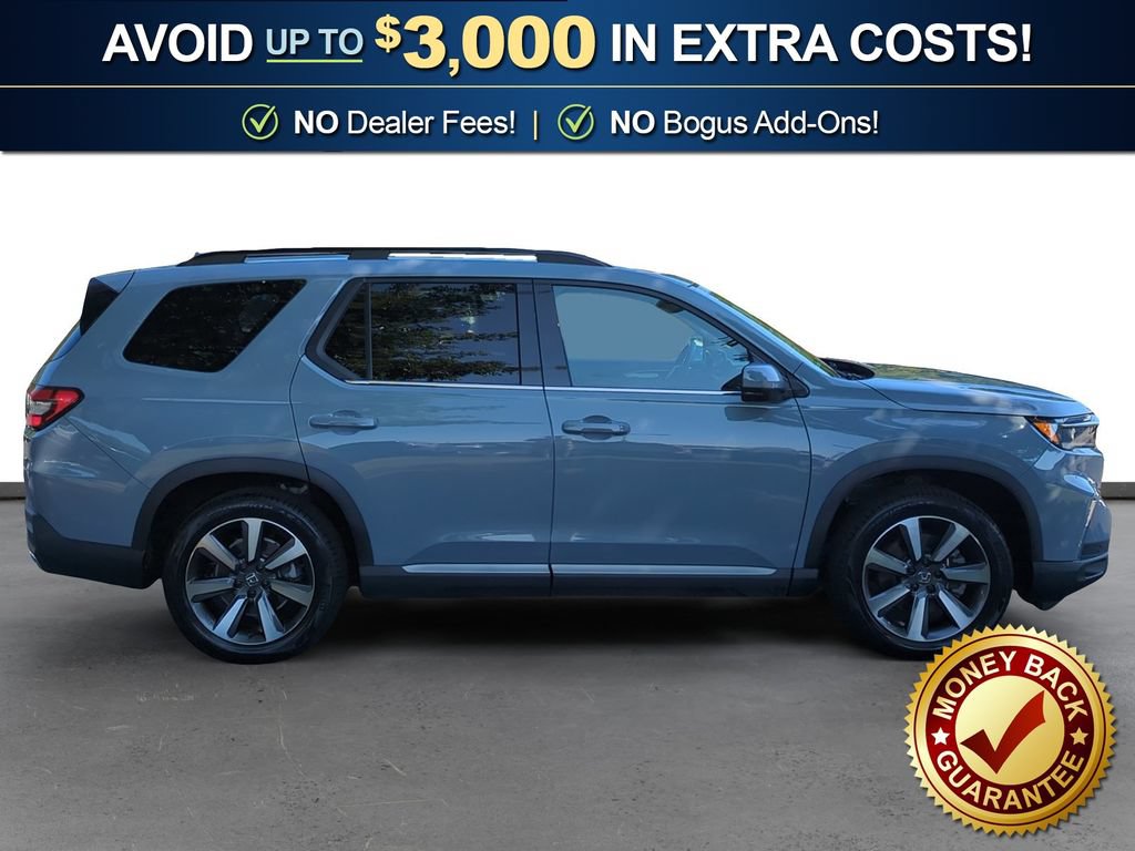 Used 2025 Honda Pilot Touring image 8