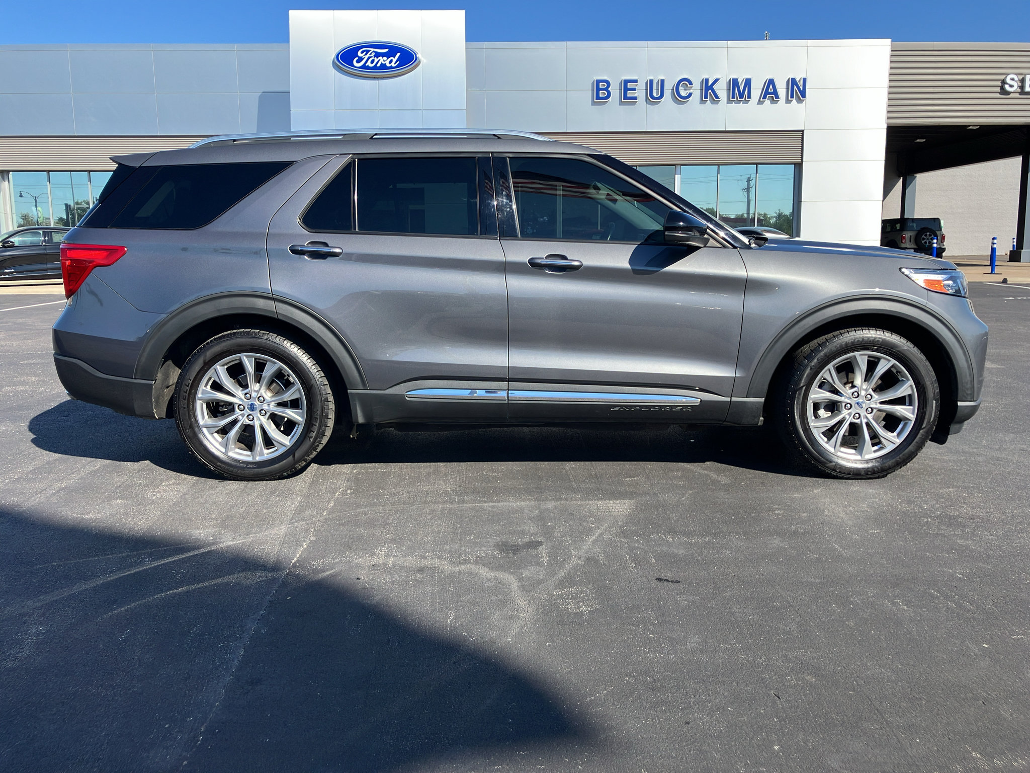 Certified 2021 Ford Explorer Limited w/ Equipment Group 301A RWD image 7